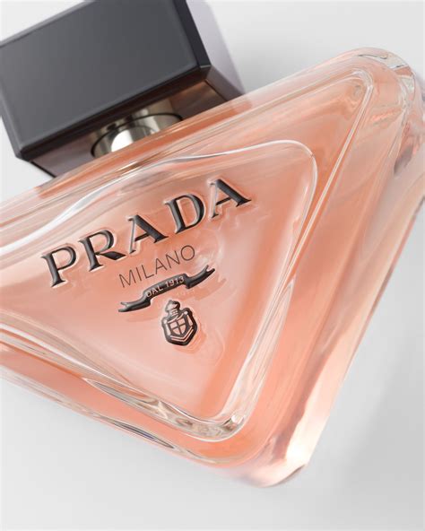 prada neutri paradoxe.